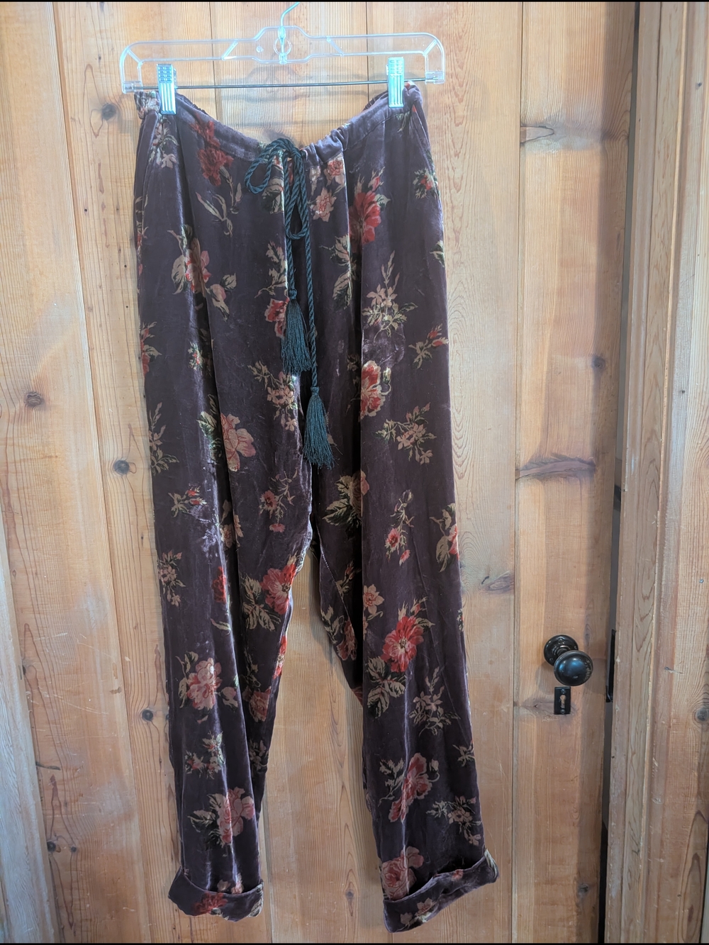 Sundance Brown/Maroon Floral Velvet Lounge Pants